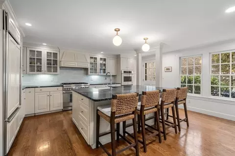 24 Arnold Rd, Wellesley, MA 02481 photo 24