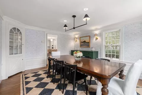 24 Arnold Rd, Wellesley, MA 02481 photo 25
