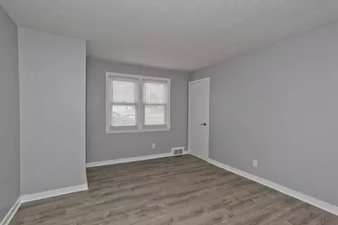 55 Penrose St, Springfield, MA 01109 photo 12