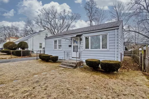 55 Penrose St, Springfield, MA 01109 photo 18