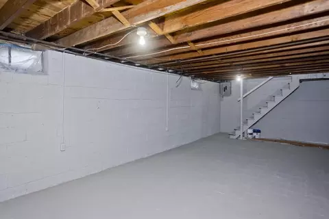 55 Penrose St, Springfield, MA 01109 photo 14