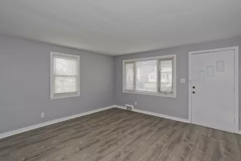 55 Penrose St, Springfield, MA 01109 photo 8