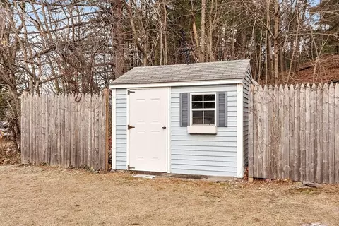 2 Curley Dr, Hudson, MA 01749 photo 7