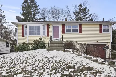 14 Kenberma Rd, Worcester, MA 01604