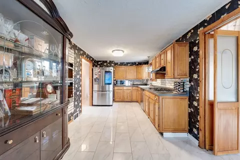 Kitchen - 28 Pemaquid, Springfield, MA 01151 photo 2 of 2