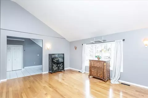 2 Randell Rd, Saugus, MA 01906 photo 6