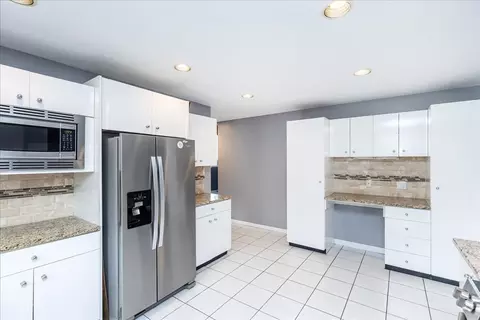 2 Randell Rd, Saugus, MA 01906 photo 13