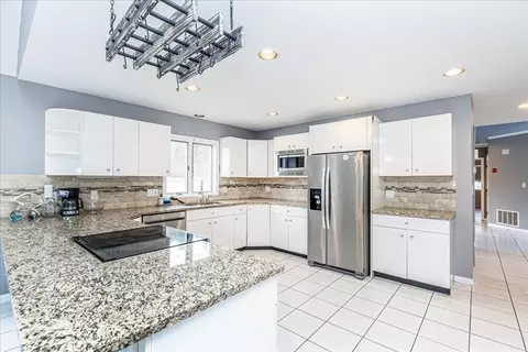 2 Randell Rd, Saugus, MA 01906 photo 10