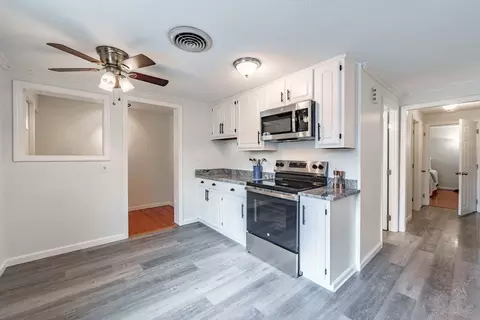 80 Vadnais St, Springfield, MA 01104 photo 4