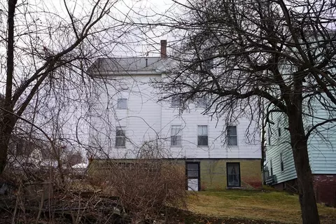 106 Summit St, Clinton, MA 01510 photo 3