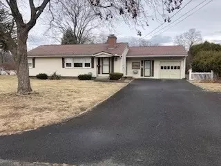 7 Brittany Rd, South Hadley, MA 01075