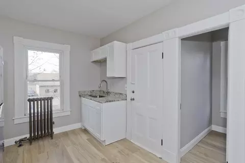 287 Walnut St, Springfield, MA 01105 photo 30
