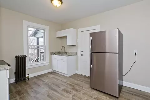 287 Walnut St, Springfield, MA 01105 photo 13