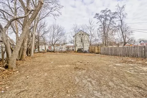 287 Walnut St, Springfield, MA 01105 photo 38