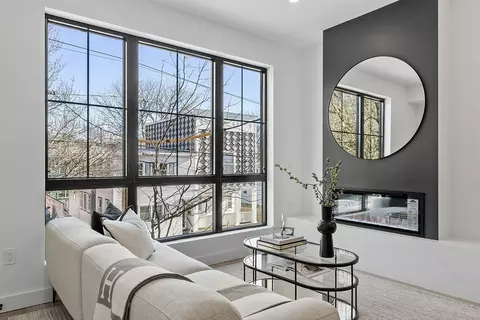 131 Fifth St #4, Cambridge, MA 02141