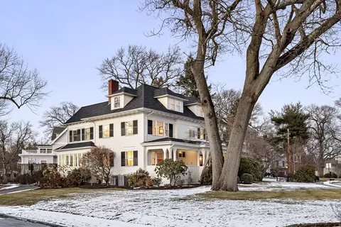 Exterior - 23 Everett Ave, Winchester, MA 01890 photo 2 of 9