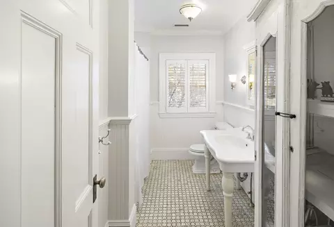 Bath - 23 Everett Ave, Winchester, MA 01890 photo 2 of 2