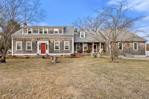 85 Summit St, Halifax, MA 02338