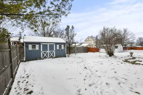 Exterior - 10 Edison Ave, Pittsfield, MA 01201 photo 7 of 10