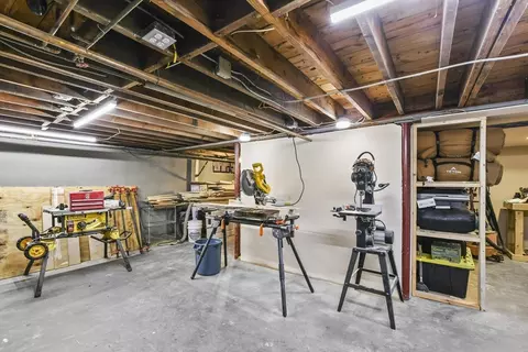 Exterior - 10 Edison Ave, Pittsfield, MA 01201 photo 6 of 10