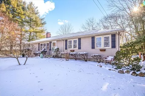 52 Hemlock St, Walpole, MA 02032 photo 2