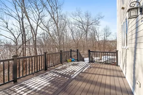 10 Bridle Spur Ln, Danvers, MA 01923 photo 41