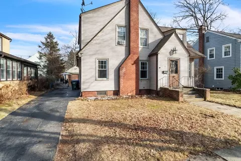 111 Manchester Ter, Springfield, MA 01108 photo 3