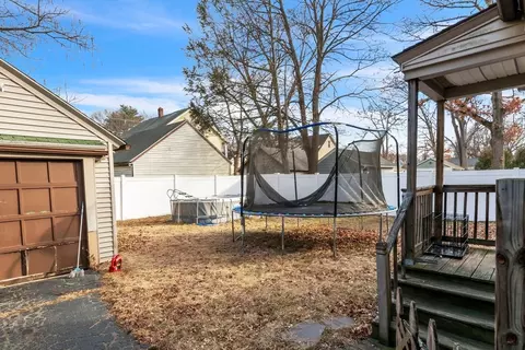 111 Manchester Ter, Springfield, MA 01108 photo 33