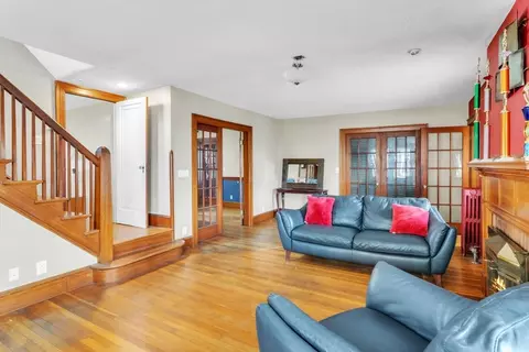 111 Manchester Ter, Springfield, MA 01108 photo 9