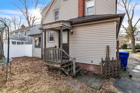 111 Manchester Ter, Springfield, MA 01108 photo 34