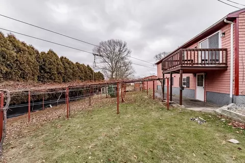 810 Weetamoe St, Fall River, MA 02720 photo 32