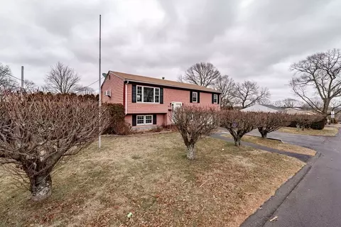 810 Weetamoe St, Fall River, MA 02720 photo 35
