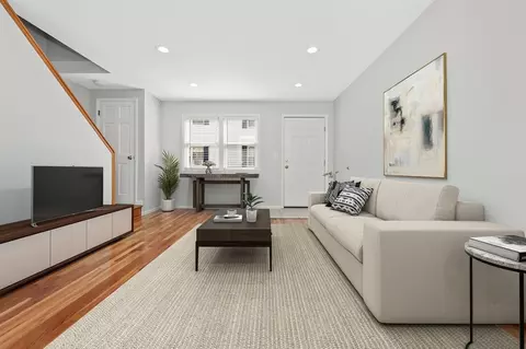 88 Francis St #2, Waltham, MA 02451