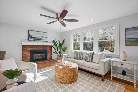 7 Manitoba Rd, Mashpee, MA 02649 photo 3