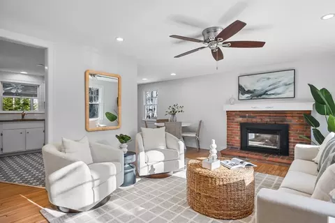 7 Manitoba Rd, Mashpee, MA 02649 photo 2
