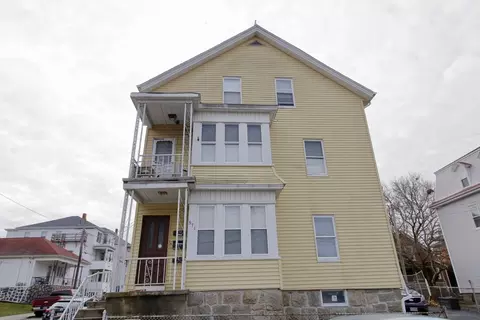 571 Slade St, Fall River, MA 02724 photo 3