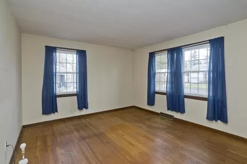 100 Loomis Dr, Chicopee, MA 01020 photo 19