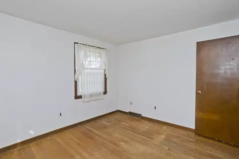 100 Loomis Dr, Chicopee, MA 01020 photo 16