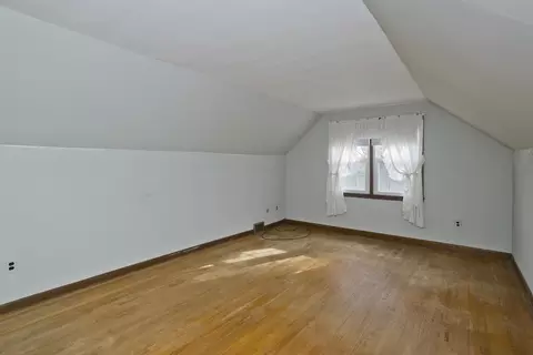 100 Loomis Dr, Chicopee, MA 01020 photo 24