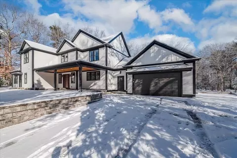 678 Chief Justice Cushing Hwy, Scituate, MA 02066