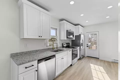 51 Miller St, Fall River, MA 02721 photo 5