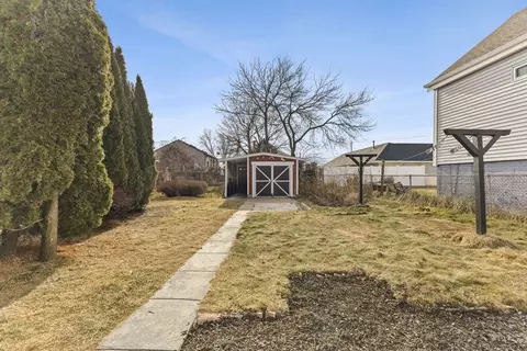 51 Miller St, Fall River, MA 02721 photo 4