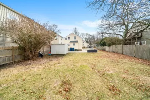 Exterior - 26 Spring St, Fairhaven, MA 02719 photo 4 of 5