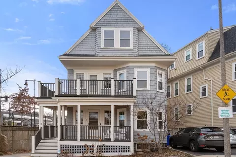 8 Asticou Rd #1, Boston, MA 02130
