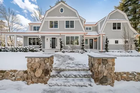 8 Brackett Rd, Newton, MA 02458