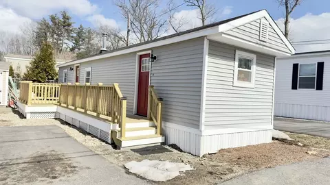 11 Groton School Rd #16, Ayer, MA 01432