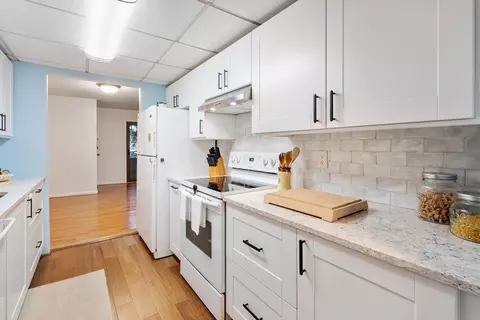 43 Angleside Rd #2, Waltham, MA 02453 photo 7