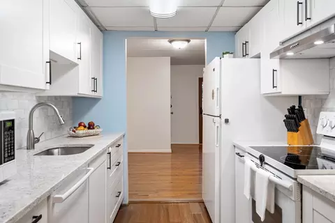 43 Angleside Rd #2, Waltham, MA 02453 photo 8