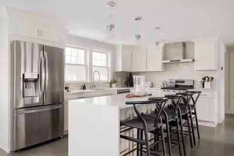 23 Waltham St #23, Watertown, MA 02472