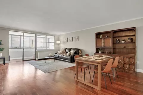8 Whittier Pl #20A, Boston, MA 02114